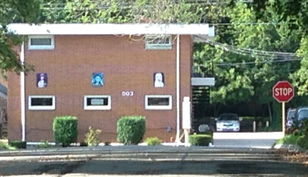 Exterior view of Community Chiropractic Care building at 503 East Park Avenue Libertyville Illinois